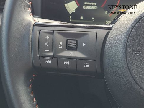 Used 2025 Nissan Kicks SR image 28