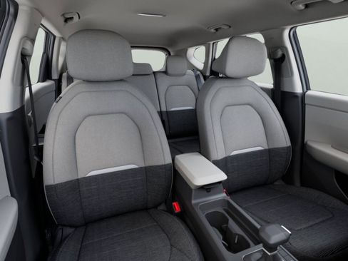 New 2027 Kia Seltos LX FWD image 11