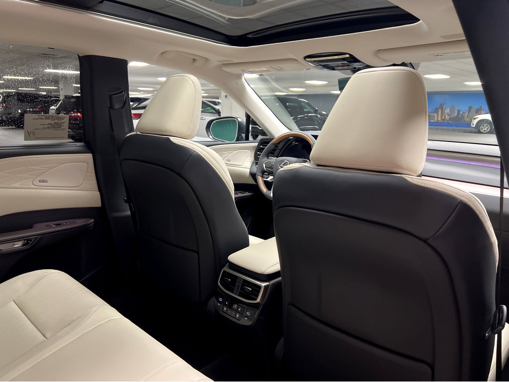 New 2026 Lexus RX 350 AWD image 22