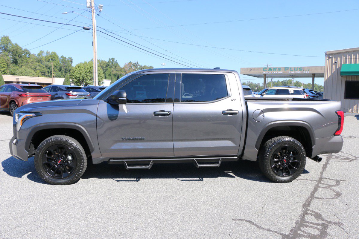 Used 2023 Toyota Tundra SR5 w/ SR5 Premium Package AWD/4WD image 2