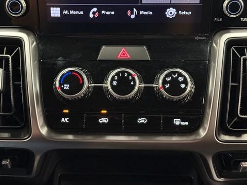 Used 2022 Kia Sorento LX FWD image 28