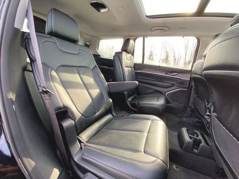 Used 2021 Jeep Grand Cherokee L Limited w/ Luxury Tech Group II image 28