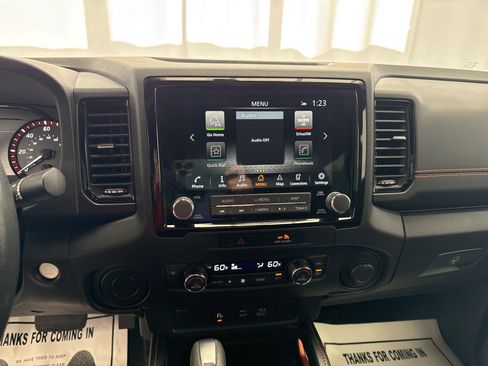 Used 2022 Nissan Frontier Pro-X w/ Technology Package image 11