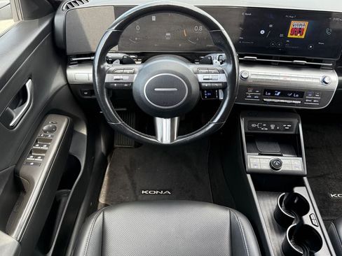 Used 2024 Hyundai Kona Limited AWD/4WD image 16