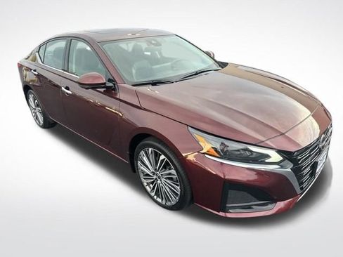 Used 2024 Nissan Altima 2.5 SL image 9