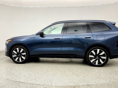 Used 2025 Volvo EX90 Ultra AWD/4WD image 8