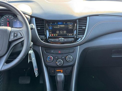 Used 2018 Chevrolet Trax LS image 13