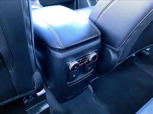 Used 2024 Ford Explorer Limited image 22