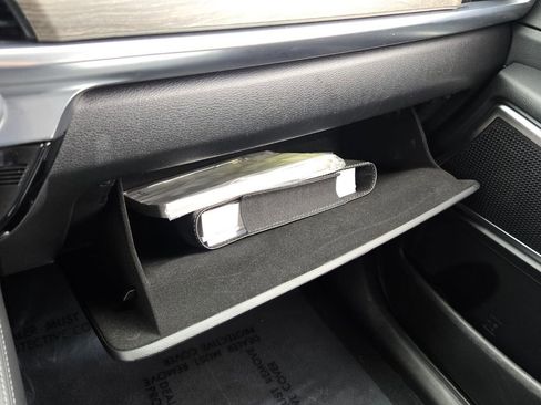 Used 2022 Kia Telluride SX w/ SX Prestige Package image 21