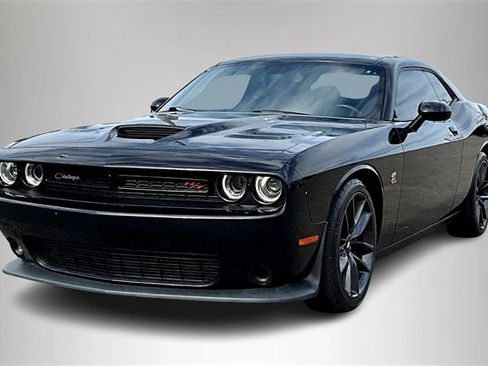 Used 2019 Dodge Challenger R/T Scat Pack image 2