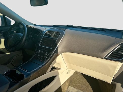 Used 2016 Lincoln MKX Select w/ Select Plus Package image 30