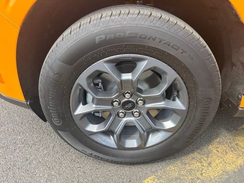 New 2026 Ford Maverick XLT w/ XLT Luxury Package FWD image 4