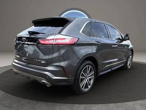 Used 2019 Ford Edge Titanium w/ Equipment Group 301A AWD/4WD image 7