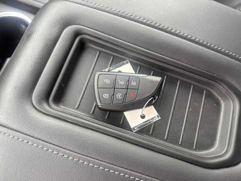 Used 2021 Chevrolet Suburban LT AWD/4WD image 29