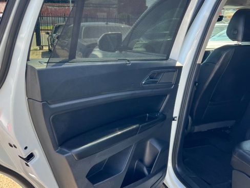 Used 2018 Volkswagen Atlas SE image 25