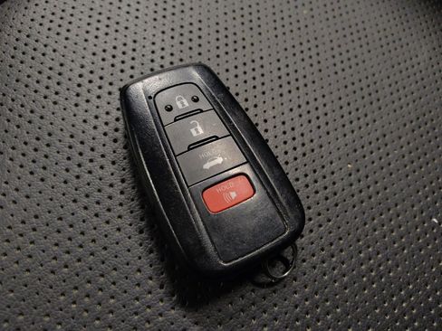 Used 2019 Toyota Camry XSE w/ Carpet Mat Package FWD image 32