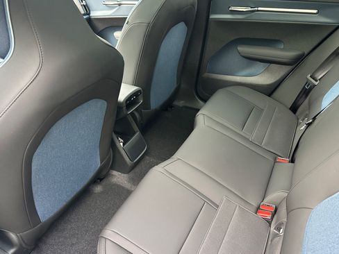 New 2026 Volvo EX30 Plus AWD/4WD image 9