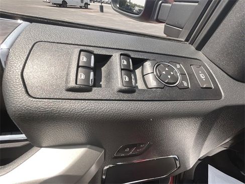 Used 2022 Ford F250 Lariat w/ Chrome Package image 22