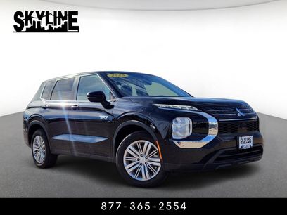 Used 2025 Mitsubishi Outlander ES