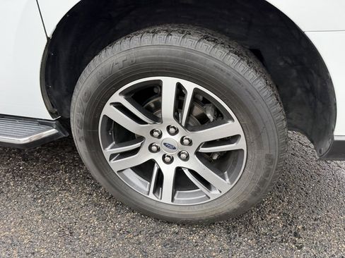 Used 2022 Ford Expedition Max Limited image 36