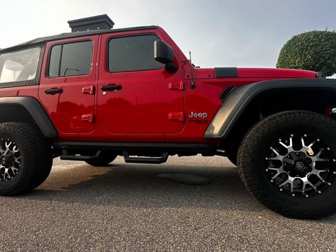 Used 2020 Jeep Wrangler Unlimited Sport AWD/4WD image 13