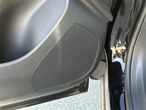 New 2025 Buick Envista Preferred image 17