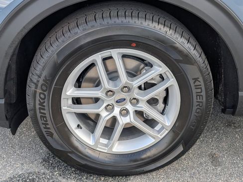 New 2026 Ford Explorer Active w/ Active Comfort Package image 13