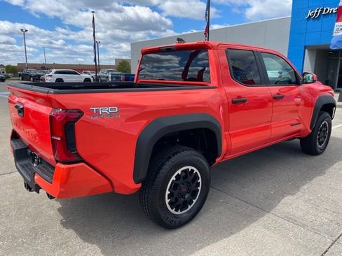 Used 2024 Toyota Tacoma TRD Off-Road AWD/4WD image 3