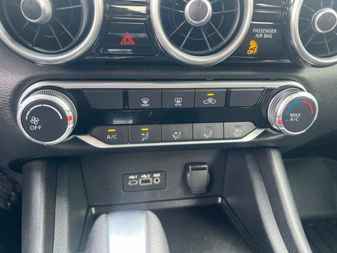 Certified 2022 Nissan Sentra SV FWD image 48