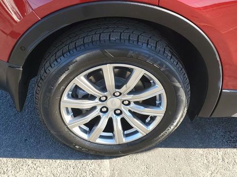 Certified 2021 Cadillac XT4 Premium Luxury image 6