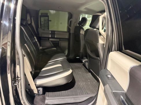 Used 2016 Ford F150 XLT RWD image 12