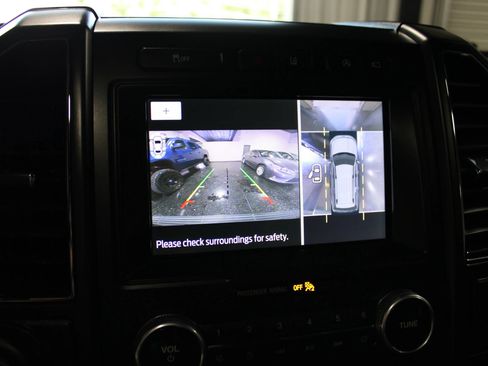 Used 2021 Ford Expedition Limited RWD image 19