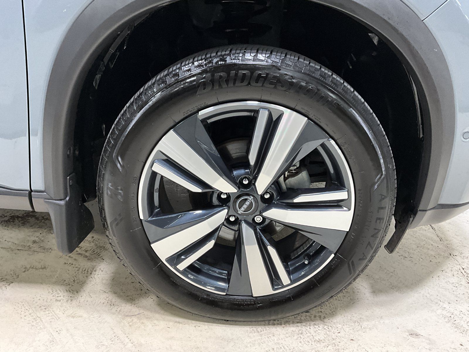 Used 2023 Nissan Rogue SL w/ SL Premium Package AWD/4WD image 11
