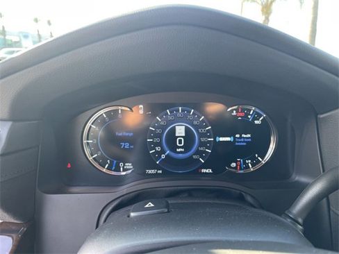 Used 2020 Cadillac Escalade Premium Luxury w/ LPO, Radiant Package image 11