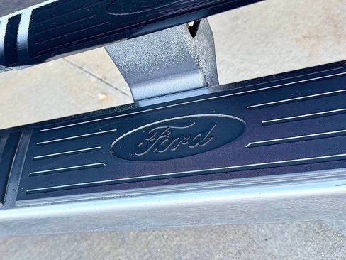 Used 2016 Ford F250 Lariat w/ Lariat Ultimate Package AWD/4WD image 4