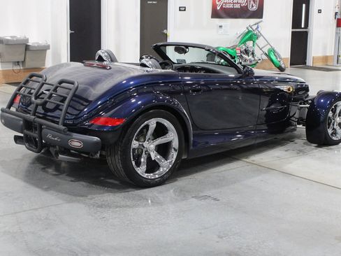 Used 2001 Chrysler Prowler RWD image 4