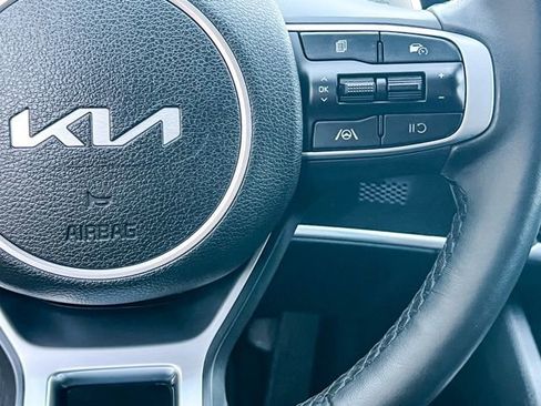 Used 2023 Kia Sportage EX image 25