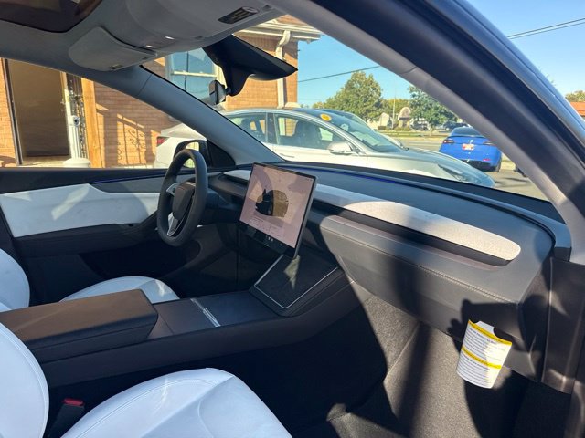 Used 2026 Tesla Model Y Long Range AWD/4WD image 23