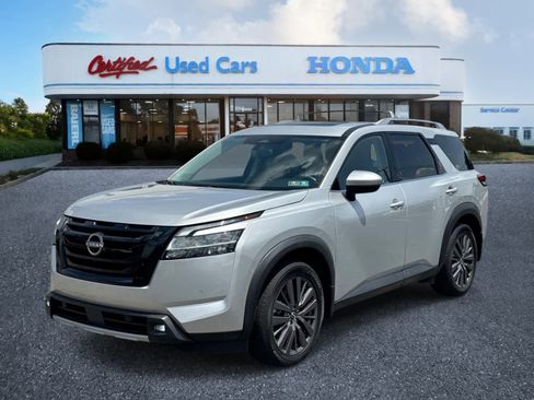 Used 2022 Nissan Pathfinder SL w/ SL Premium Package AWD/4WD image 1