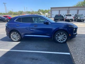 Used 2025 Buick Envision Avenir video 1