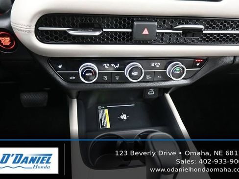 Used 2025 Honda HR-V EX-L image 32