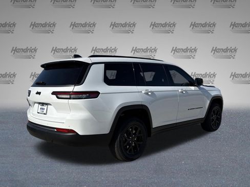 New 2026 Jeep Grand Cherokee L 2WD image 8