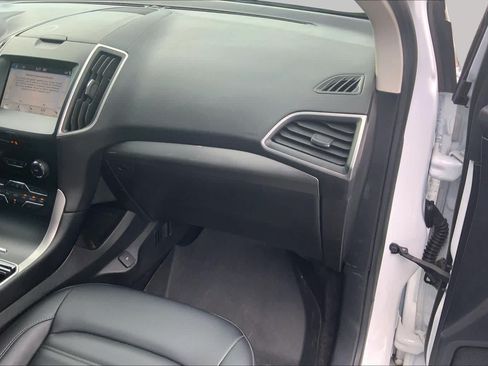 Used 2019 Ford Edge SEL w/ Equipment Group 201A FWD image 19