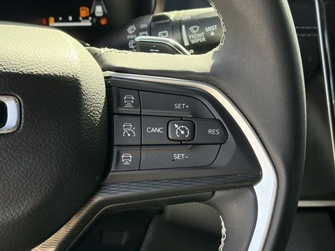 Certified 2024 Jeep Grand Cherokee L Laredo w/ Luxury Tech Group I image 17