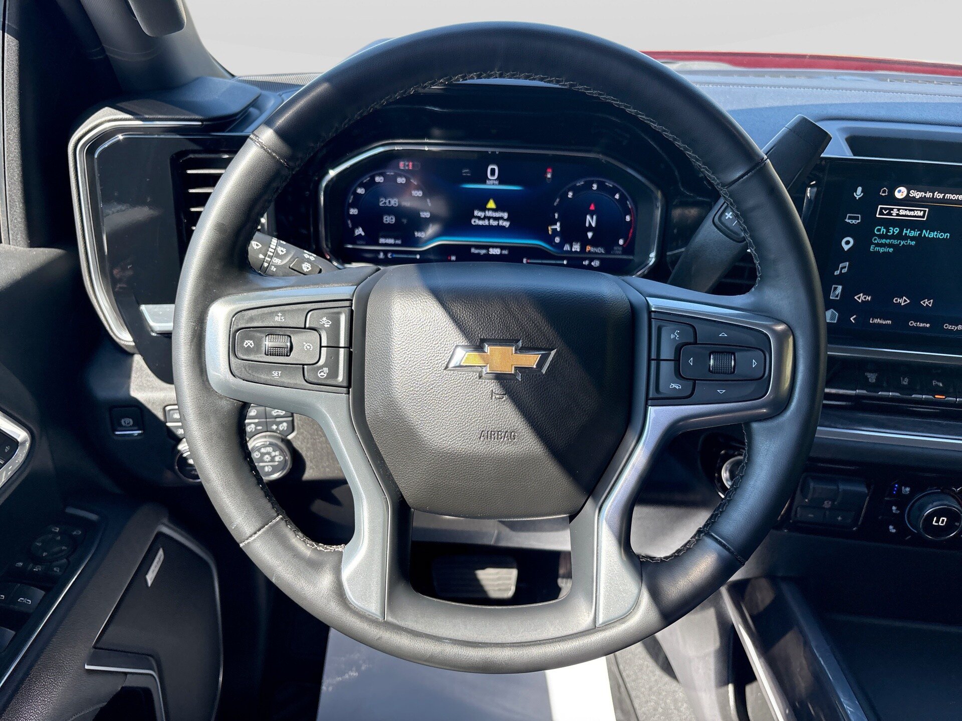 Used 2025 Chevrolet Silverado 2500 LTZ w/ LTZ Convenience Package AWD/4WD image 19