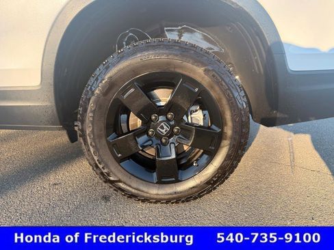 Used 2025 Honda Ridgeline Black Edition image 8