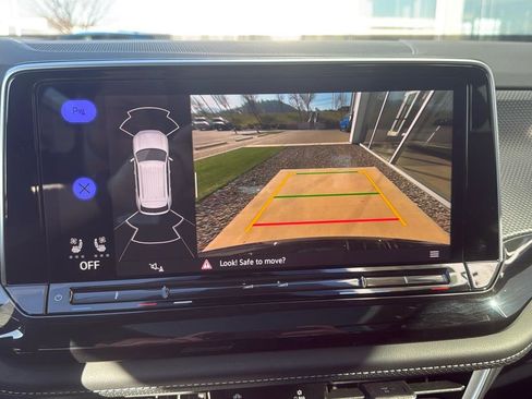 New 2025 Volkswagen Atlas Cross Sport SEL image 14