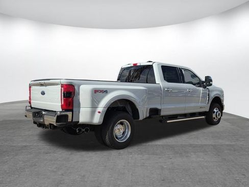 New 2026 Ford F350 Lariat w/ Lariat Premium Package AWD/4WD image 2