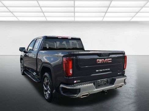 Used 2022 GMC Sierra 1500 SLT w/ X31 Off-Road Package AWD/4WD image 9