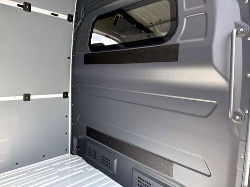 Used 2026 Mercedes-Benz Sprinter 2500 image 10